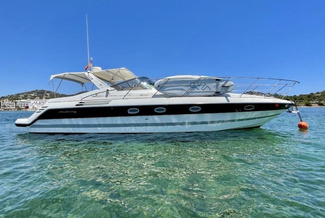 Cozy Yacht Lodge In Barcelona With Boat Tour Option Sant Adria de Besos Exterior foto