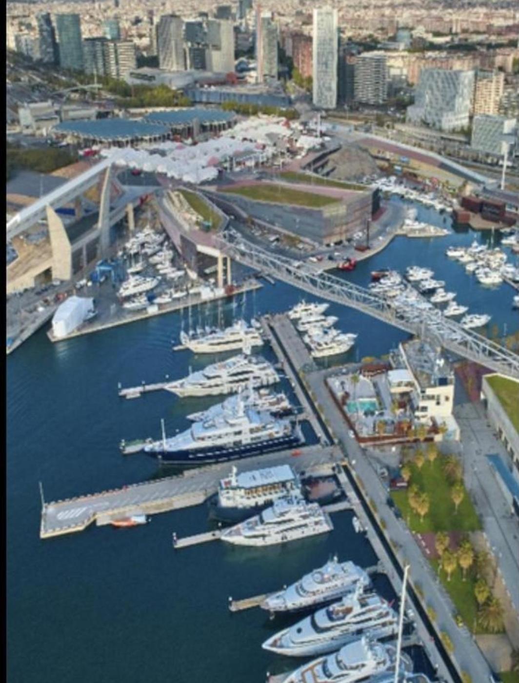Cozy Yacht Lodge In Barcelona With Boat Tour Option Sant Adria de Besos Exterior foto